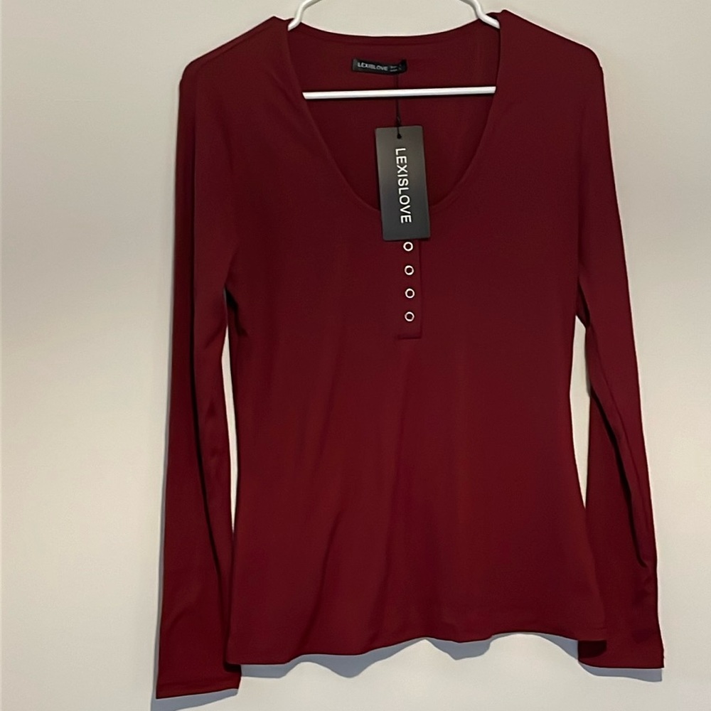 Women’s long sleeve shirt